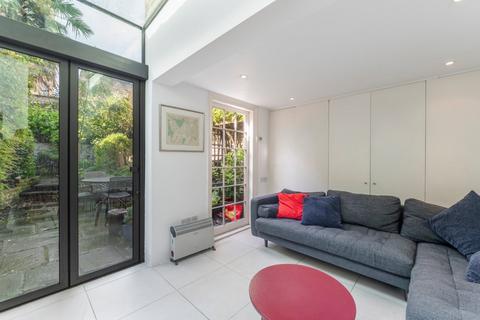 4 bedroom house for sale, Albert Street, London