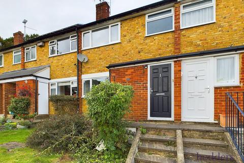 21 Crofton Close, Ottershaw, Chertsey, KT16 0LR