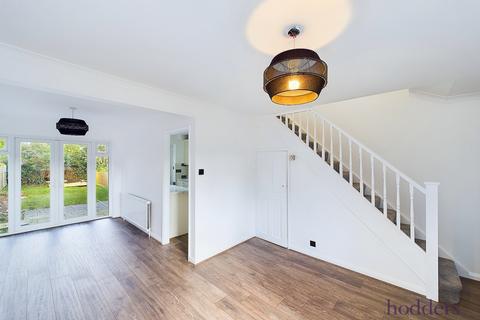 21 Crofton Close, Ottershaw, Chertsey, KT16 0LR