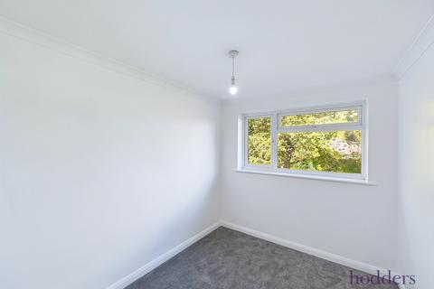 21 Crofton Close, Ottershaw, Chertsey, KT16 0LR