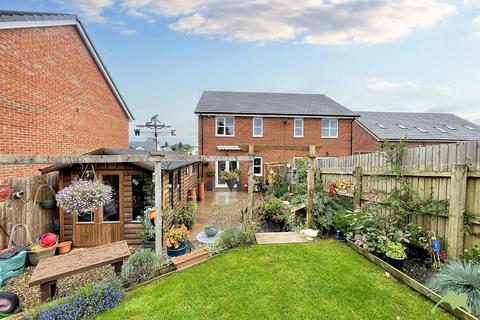 3 bedroom semi-detached house for sale, Cleveley Drive, Preston