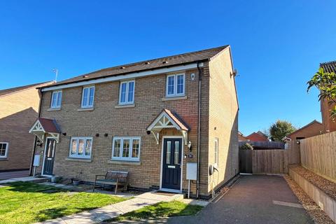 3 bedroom semi-detached house for sale, Kilbride Way, Peterborough PE2