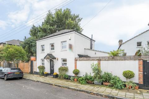 3 bedroom detached house for sale, Danbrook Road, London SW16