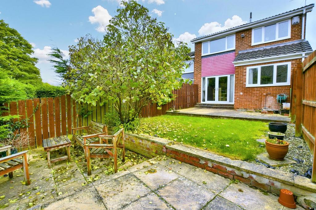 Oakfield Road, Whickham 3 bed semidetached house for sale £230,000