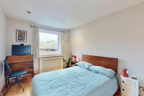 2 bedroom apartment for sale, Tudor Close, London N6