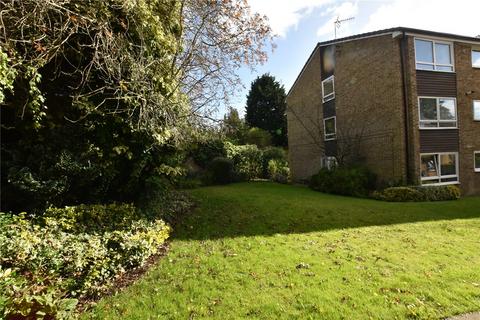 35 Grosvenor Park Gardens, Leeds, LS6 2PL