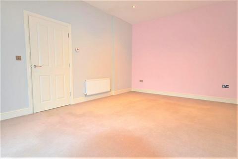 2 bedroom flat to rent, Sackville Road, Bexhill-On-Sea TN39