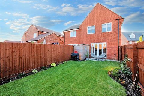 11 Catterick Road, Bourne, PE10 0XT