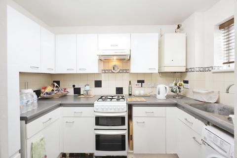 1 bedroom flat to rent, Lime Close, Harrow