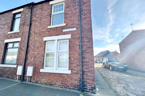 2 bedroom terraced house to rent, Wood View, Esh Winning, County Durham, DH7