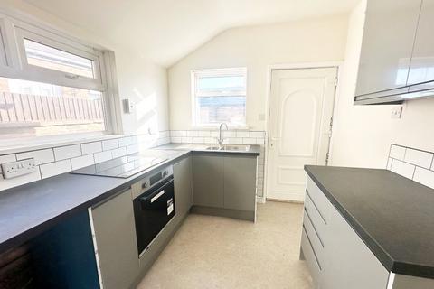 2 bedroom terraced house to rent, Wood View, Esh Winning, County Durham, DH7