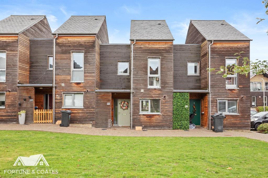 Saxon Lane, Newhall, Harlow 2 bed terraced house for sale £365,000