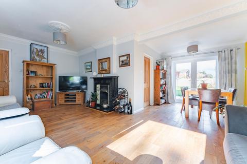 4 bedroom detached house for sale, Wroxham Road, Coltishall