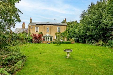 8 Oaks Drive, Swaffham, PE37 7ER