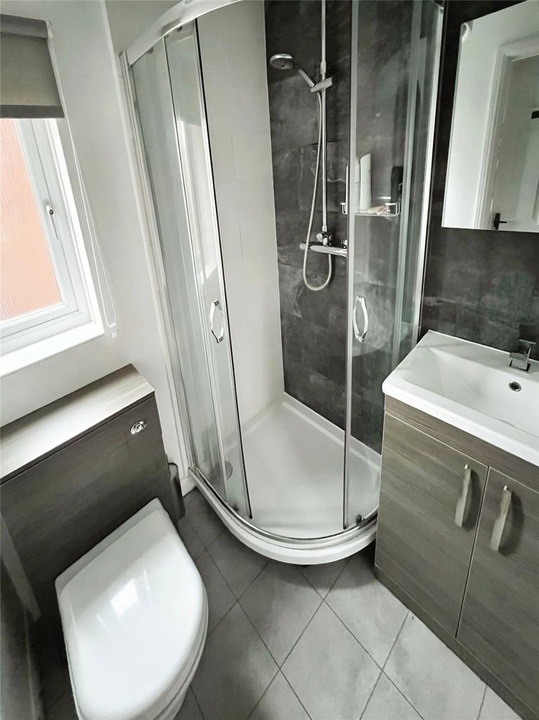 En Suite Shower Room