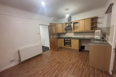 2 bedroom terraced house to rent, Moorfield Drive, Neston CH64