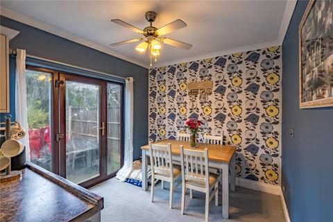 18 Oxbarn Avenue, Wolverhampton, WV3 7HE