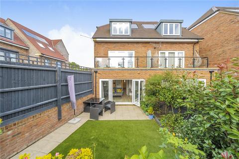 4 bedroom semi-detached house for sale, Cottonwood Close, Orpington