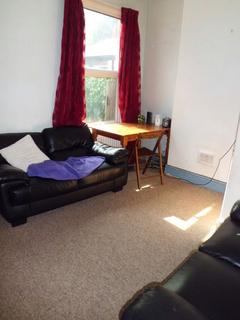 4 bedroom house to rent, 30 Dawlish Road, B29 7AE