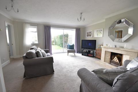 4 bedroom detached house for sale, Smallfield, Surrey, RH6