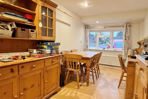 5 Foxford Close, Sutton Coldfield, B72 1YT