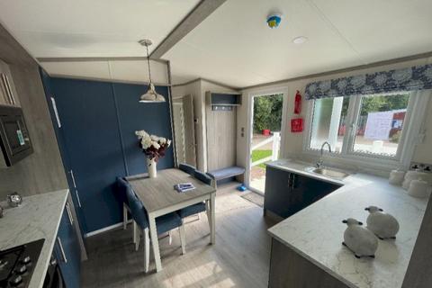 2 bedroom static caravan for sale, Pitch 5, Broomhall WR5