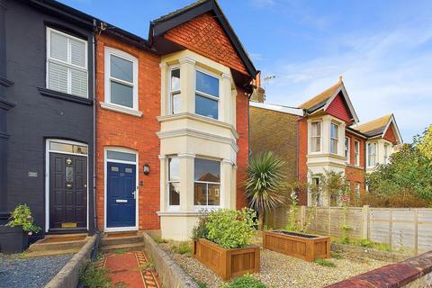 1 bedroom flat for sale, Victoria Road, Southwick