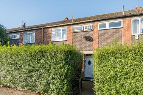 3 bedroom terraced house for sale, Consort Road, London