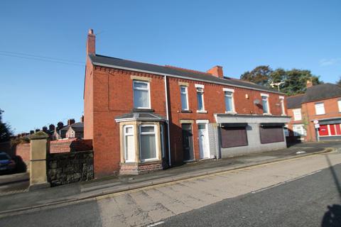 4 bedroom terraced house for sale, Rhosddu Road, Wrexham LL11