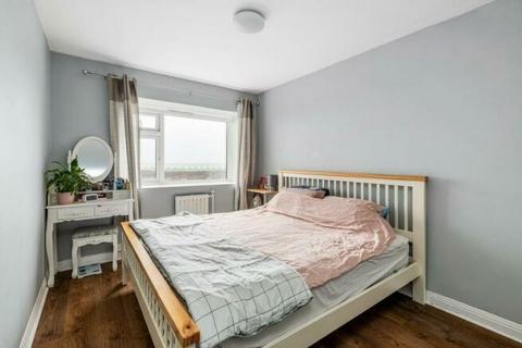 3 bedroom apartment for sale, Kingsway, Hove BN3