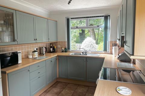 4 bedroom chalet for sale, Hampton Gardens, Blackfield, Southampton, Hampshire, SO45