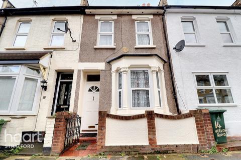 2 bedroom terraced house for sale, Vernon Road, Stratford