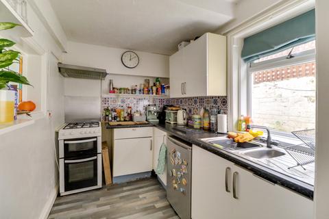 2 bedroom apartment for sale, Shaftesbury Road, Southsea