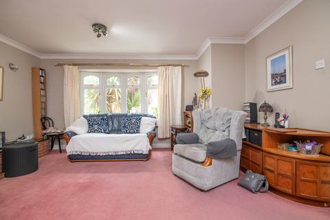 28 Barley Croft, Stoke Heath, Bromsgrove, B60 3QG