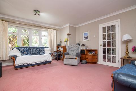28 Barley Croft, Stoke Heath, Bromsgrove, B60 3QG
