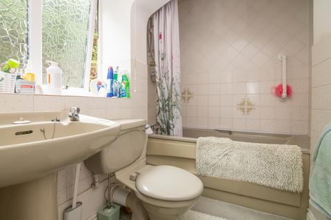 28 Barley Croft, Stoke Heath, Bromsgrove, B60 3QG