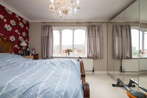 28 Barley Croft, Stoke Heath, Bromsgrove, B60 3QG