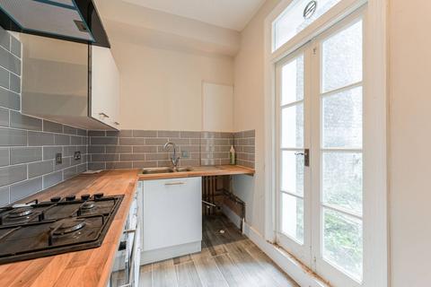 1 bedroom flat for sale, Cambridge Street, Pimlico, London, SW1V