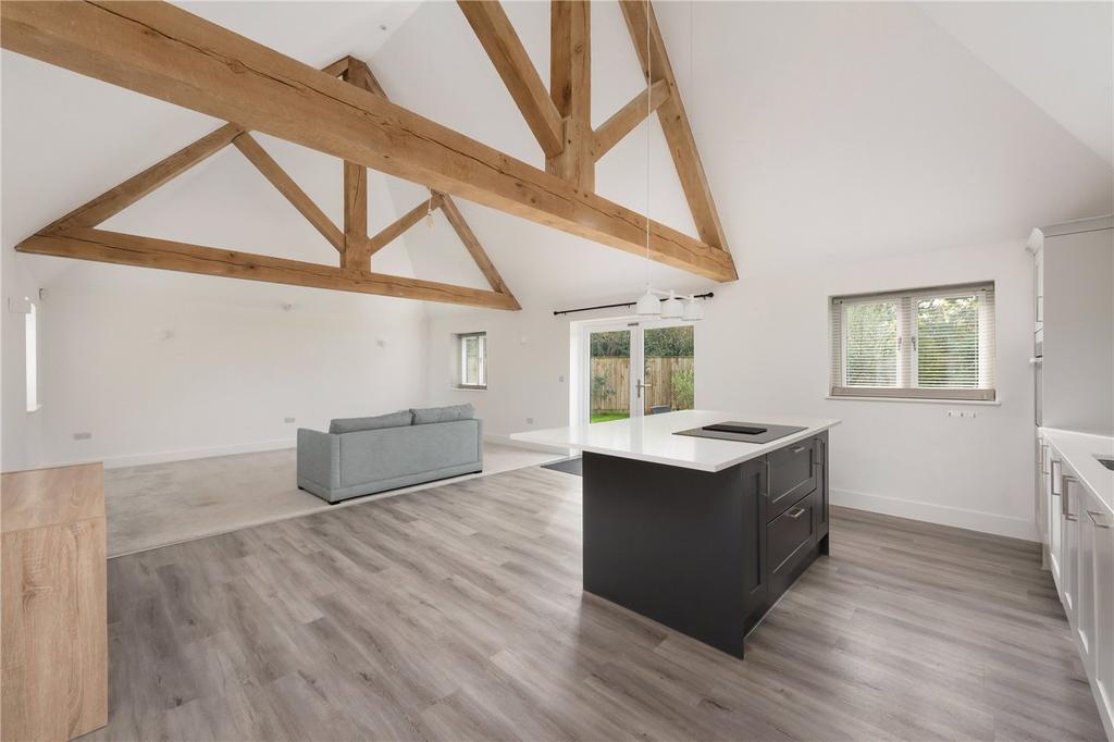 Kitchen/Dining Area