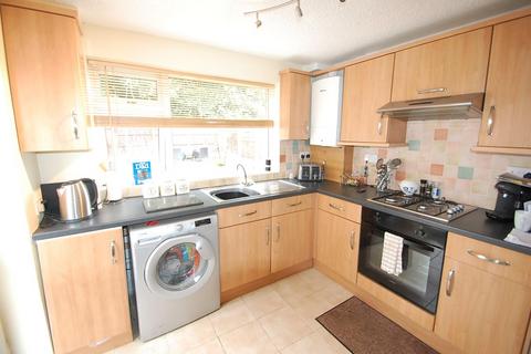 3 bedroom house to rent, Solney Close, Swadlincote DE11