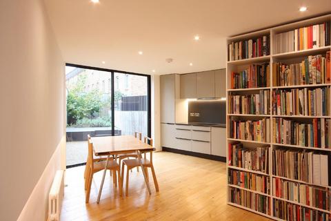 20 Oakdale Road, London, SE15 3BW