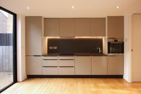 20 Oakdale Road, London, SE15 3BW