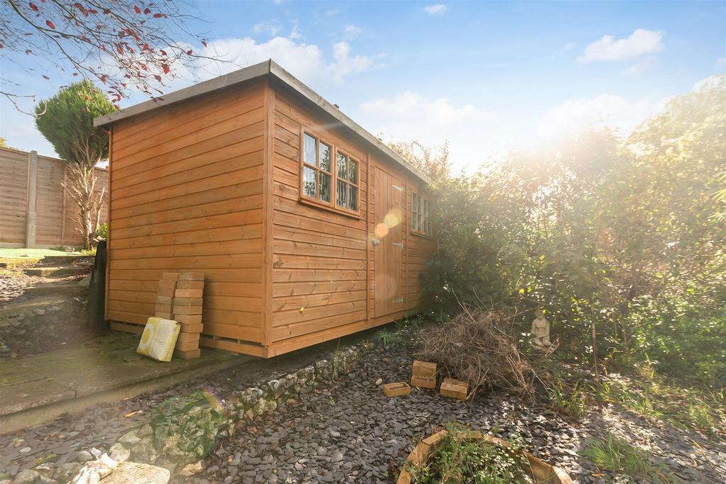 Workshop/Outbuildings