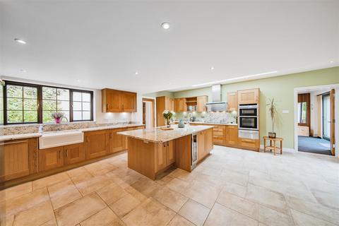 4 bedroom detached house for sale, Salisbury Hollow, Edington