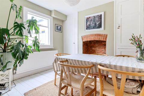 3 bedroom terraced house for sale, Bridewell Street, Devizes