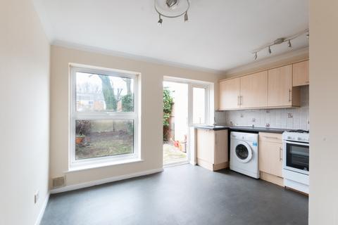 2 bedroom house to rent, Willmore End, Wimbledon, SW19