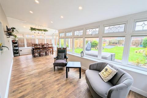 4 bedroom detached house for sale, Wesley Close, Balderton, Newark