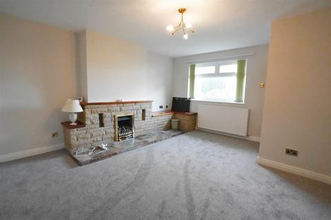 3 bedroom semi-detached house to rent, Brearcliffe Drive, Bradford