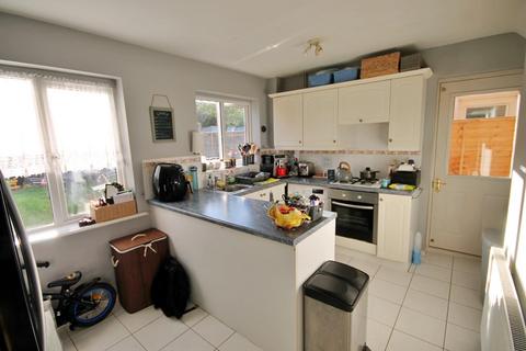 27 Exeter Drive, Tamworth, B79 7YQ