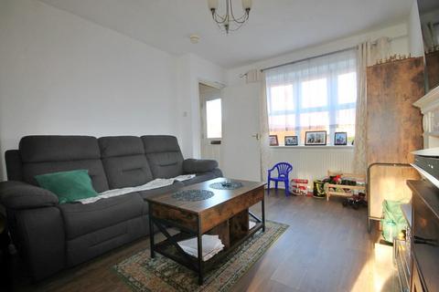 27 Exeter Drive, Tamworth, B79 7YQ